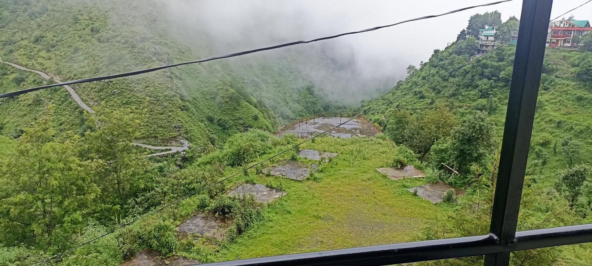 Icebergs Mussoorie - A Boutique Stay And 24 Hrs Roof Top Cafe Ngoại thất bức ảnh