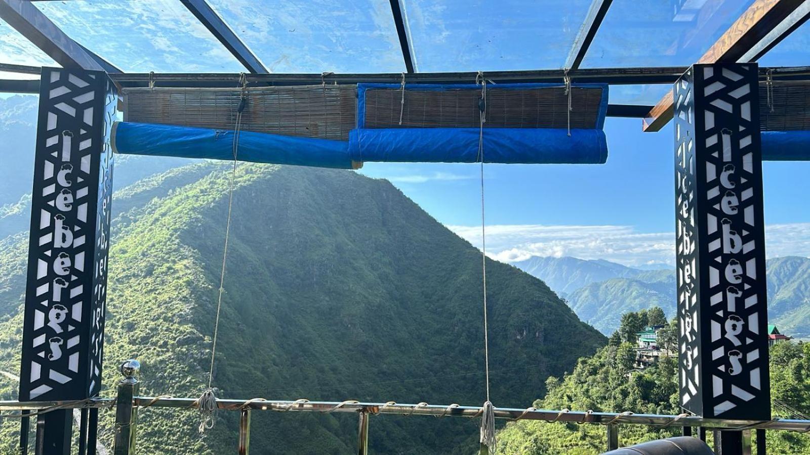 Icebergs Mussoorie - A Boutique Stay And 24 Hrs Roof Top Cafe Ngoại thất bức ảnh